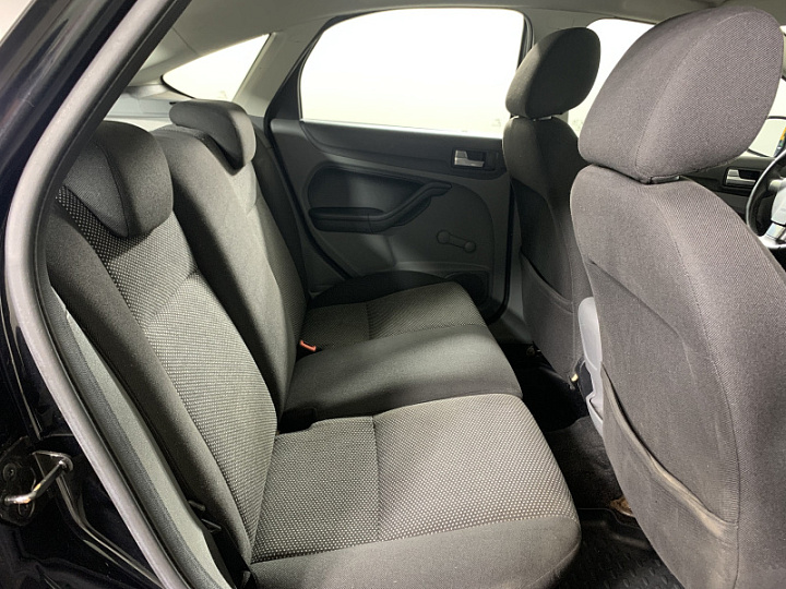 Ford Focus 1.6, 2008 года, Механика, ЧЕРНЫЙ