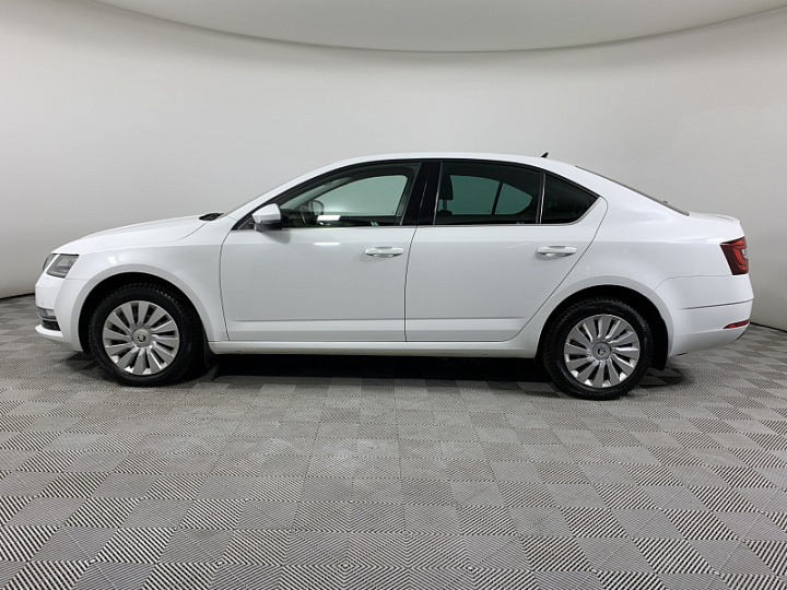 SKODA Octavia 1.8, 2018 года, Механика, БЕЛЫЙ