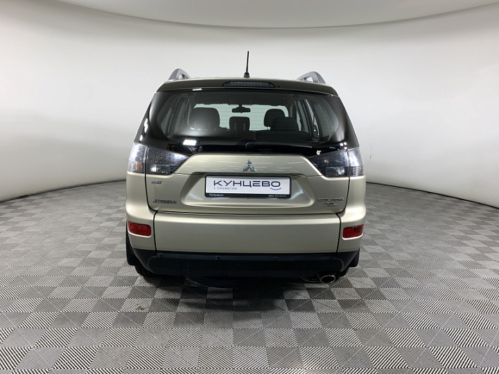 MITSUBISHI Outlander 2.4, 2008 года, Вариатор, БЕЖЕВЫЙ