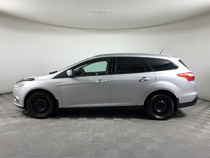 FORD Focus 1.6, 2014 года, Механика, Серебристый