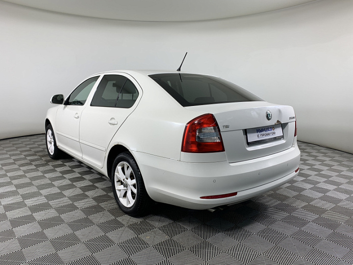 SKODA Octavia 1.4, 2012 года, Робот, БЕЛЫЙ