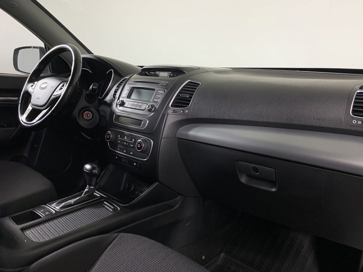 KIA Sorento 2.4, 2013 года, Автоматическая, БЕЖЕВЫЙ