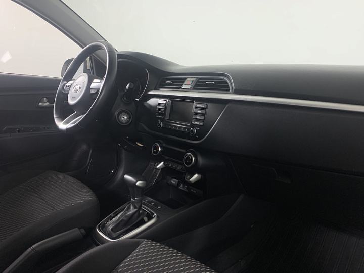 KIA Rio 1.6, 2018 года, Автоматическая, БЕЖЕВЫЙ