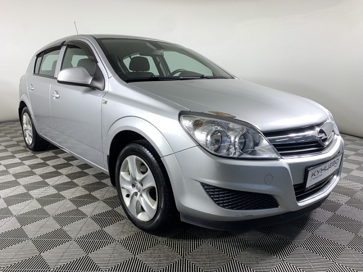 Opel Astra 1.8, 2014 года, Автоматическая, Серебристый