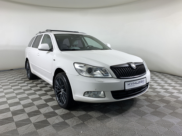 SKODA Octavia 1.8, 2011 года, Робот, БЕЛЫЙ