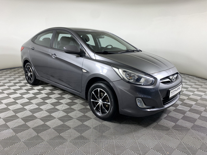 Hyundai Solaris 1.4, 2013 года, Автоматическая, Серый