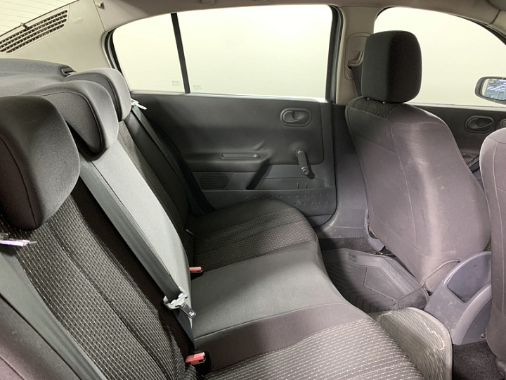 RENAULT Megane 1.6, 2005 года, Механика, Серо-бежевый