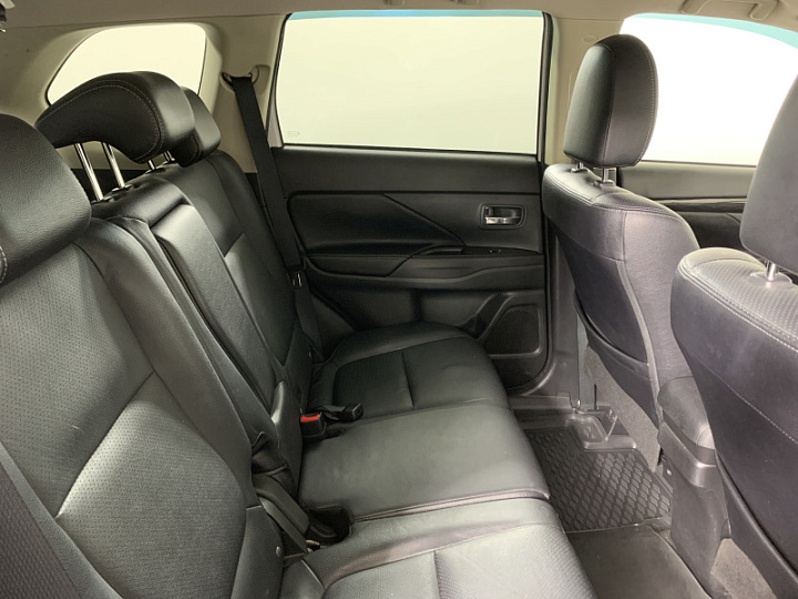 MITSUBISHI Outlander 2, 2018 года, Вариатор, БЕЛЫЙ