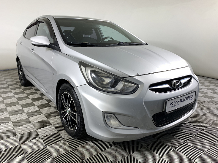 HYUNDAI Solaris 1.6, 2012 года, Автоматическая, СЕРЫЙ