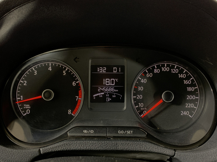 VOLKSWAGEN Polo 1.6, 2017 года, Автоматическая, ТЕМНО-СИНИЙ