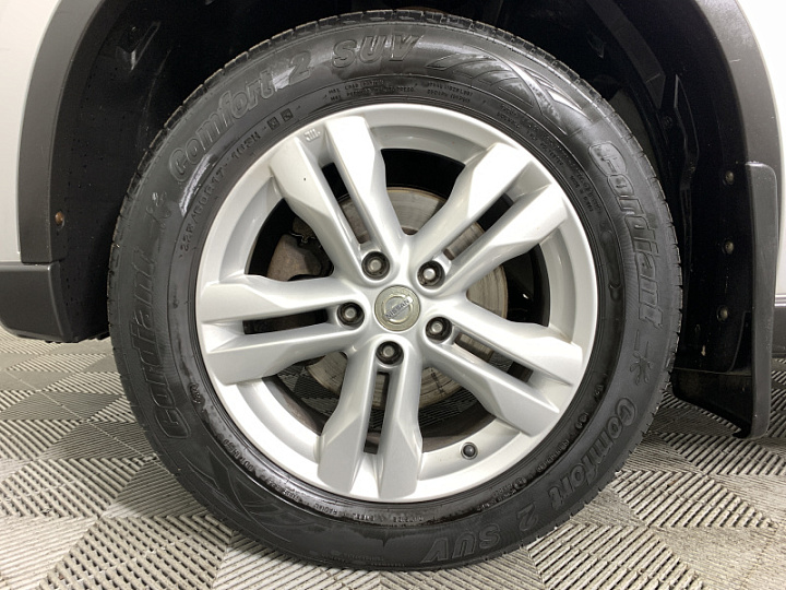 NISSAN X-Trail 2, 2014 года, Вариатор, Серебристый