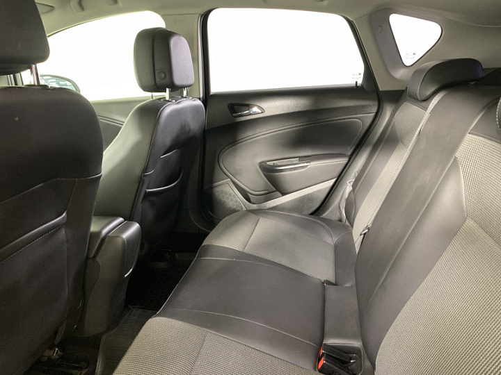 OPEL Astra 1.6, 2012 года, Автоматическая, Серебристый металлик