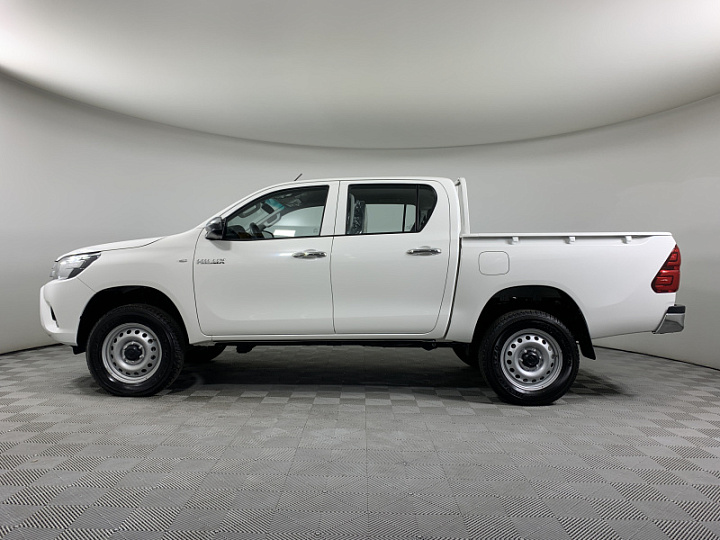 TOYOTA Hilux 2.4, 2022 года, Механика, БЕЛЫЙ
