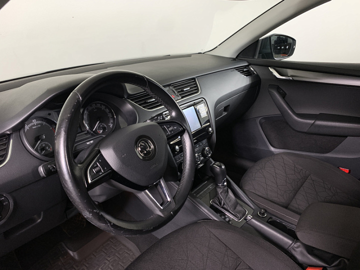 SKODA Octavia 1.4, 2018 года, Робот, ТЕМНО-СЕРЫЙ