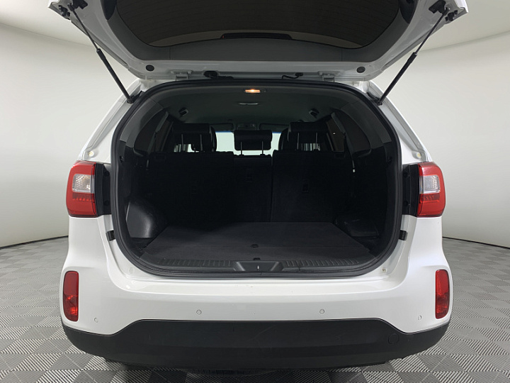 KIA Sorento 2.4, 2017 года, Автоматическая, БЕЛЫЙ