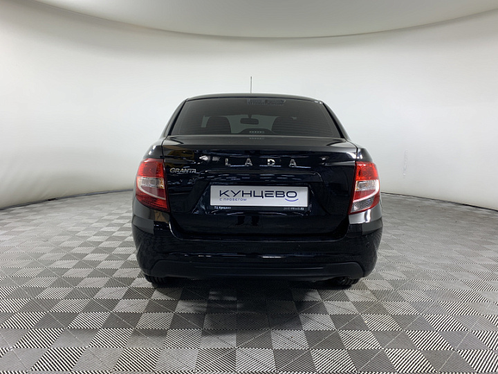 Lada Granta 1.6, 2023 года, Механика, ЧЕРНЫЙ