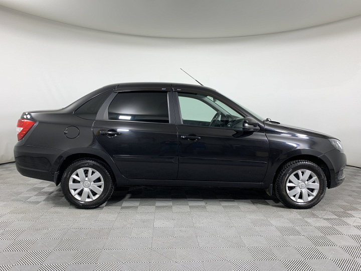Lada Granta 1.6, 2018 года, Механика, ЧЕРНЫЙ