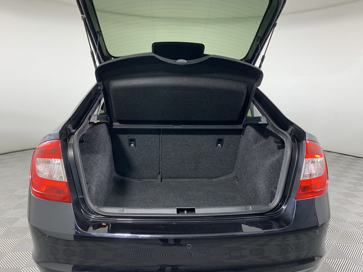 SKODA Rapid 1.6, 2016 года, Автоматическая, ЧЕРНЫЙ