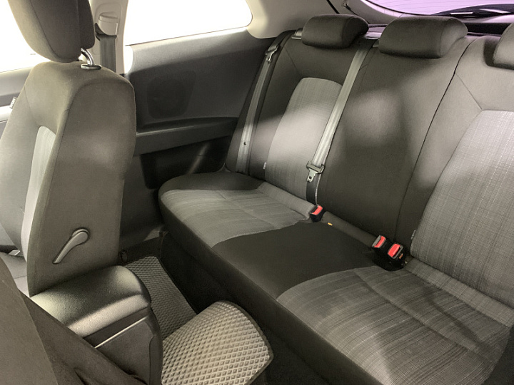 KIA Ceed 1.6, 2011 года, Автоматическая, БЕЛЫЙ