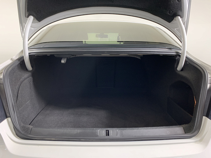 VOLKSWAGEN Passat CC 1.8, 2011 года, Робот, БЕЛЫЙ