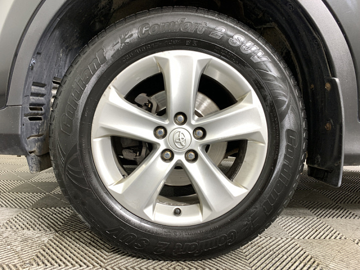 TOYOTA RAV4 2, 2014 года, Вариатор, ЧЕРНЫЙ