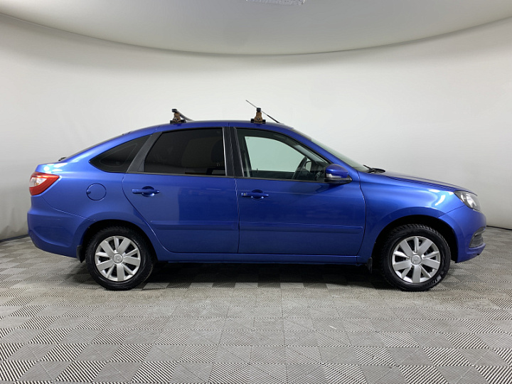 Lada Granta 1.6, 2019 года, Автоматическая, ЯРКО-СИНИЙ