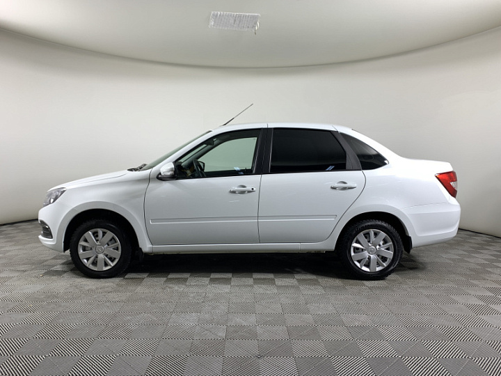 Lada Granta 1.6, 2024 года, Механика, БЕЛЫЙ