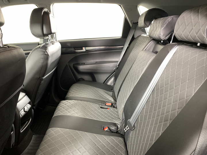 KIA Sorento 2.4, 2019 года, Автоматическая, Серебристый