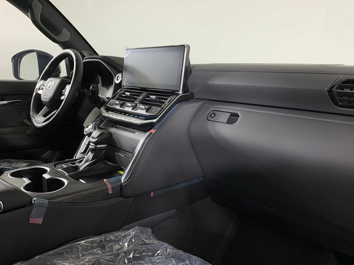 TOYOTA Land Cruiser 3.4, 2023 года, Автоматическая, ЧЕРНЫЙ