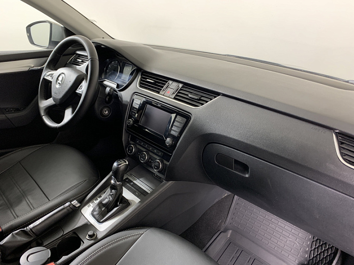 SKODA Octavia 1.8, 2013 года, Робот, БЕЖЕВЫЙ