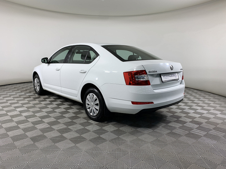 SKODA Octavia 1.6, 2015 года, Автоматическая, БЕЛЫЙ