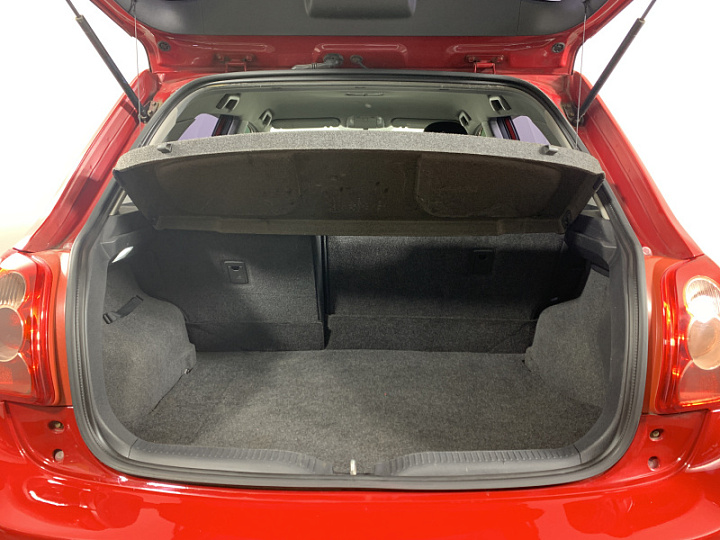TOYOTA Auris 1.4, 2007 года, Механика, КРАСНЫЙ