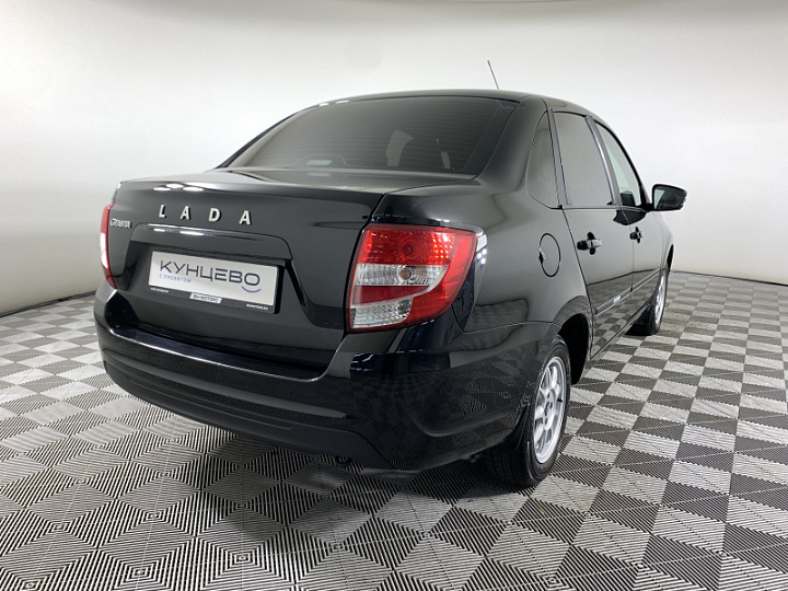 Lada Granta 1.6, 2023 года, Механика, ЧЕРНЫЙ