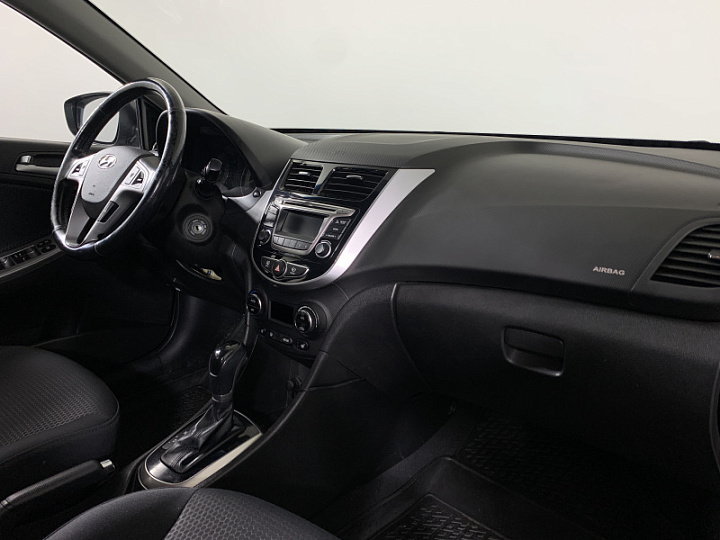 HYUNDAI Solaris 1.6, 2015 года, Автоматическая, ТЕМНО-СЕРЫЙ