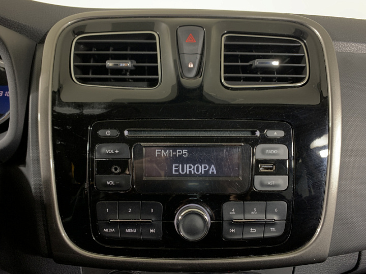 RENAULT Sandero Stepway 1.6, 2015 года, Автоматическая, БЕЖЕВЫЙ