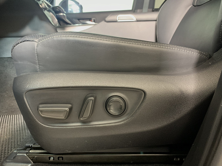 Toyota Land Cruiser 300 3.445, 2021 года, atm10, НЕ ЗАПОЛНЕН