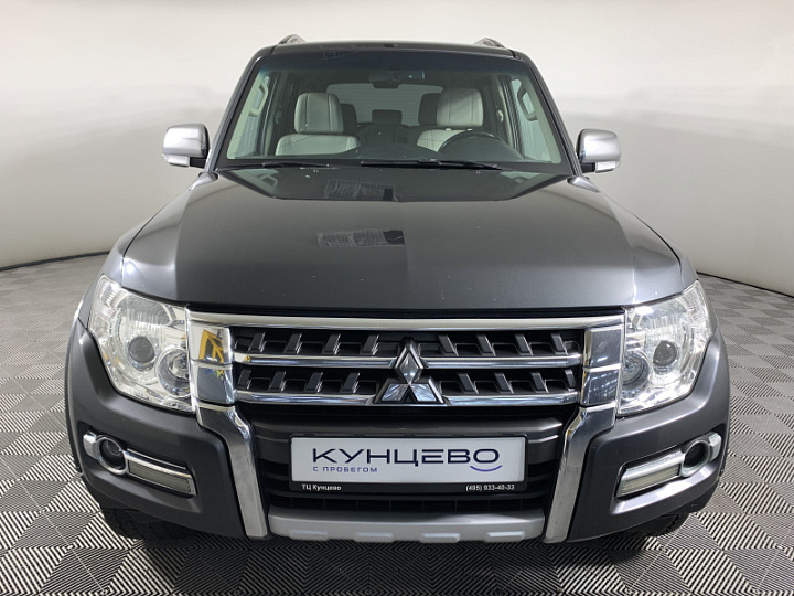 Mitsubishi Pajero 3.8, 2017 года, Автоматическая, Серый