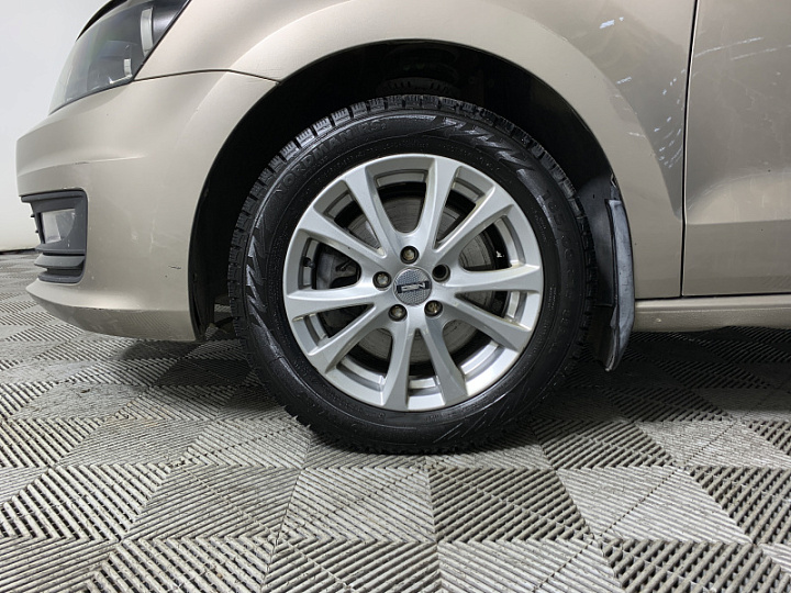 VOLKSWAGEN Polo 1.6, 2017 года, Механика, БЕЖЕВЫЙ