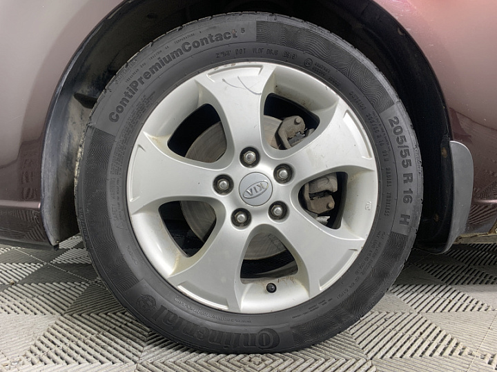 KIA Cerato 1.6, 2010 года, Автоматическая, Красный гранат