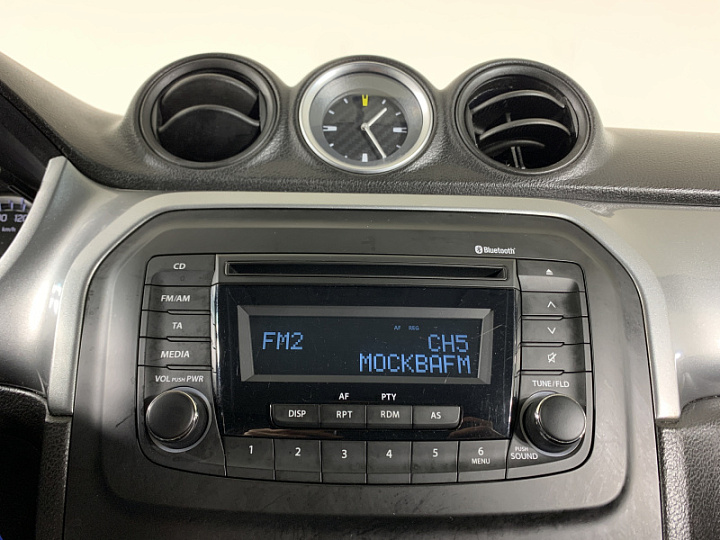 SUZUKI Vitara 1.6, 2015 года, Автоматическая, СЕРЫЙ