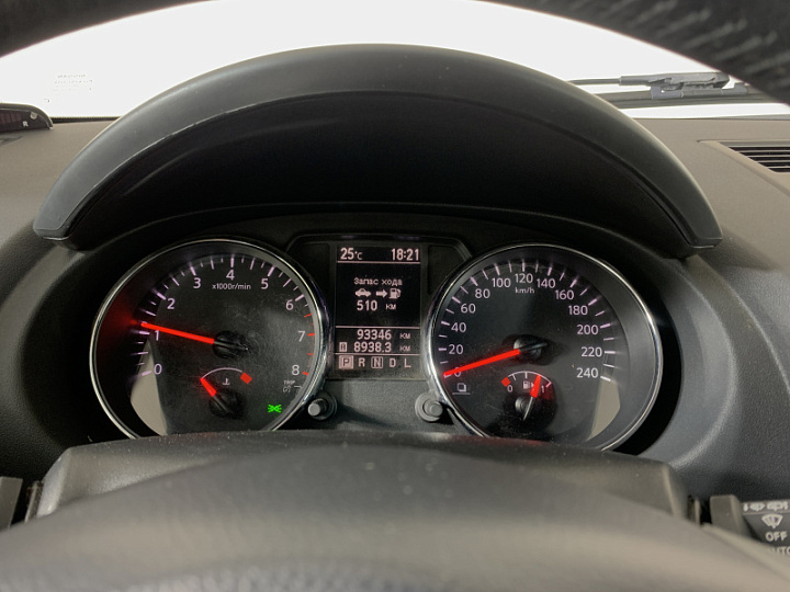 NISSAN Qashqai 1.6, 2013 года, Автоматическая, ЧЕРНЫЙ
