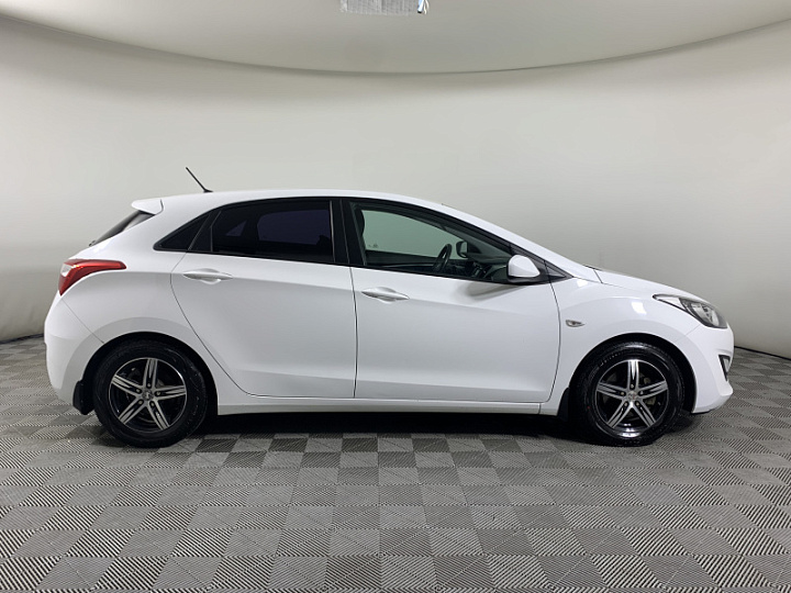 HYUNDAI i30 1.6, 2015 года, Механика, БЕЛЫЙ
