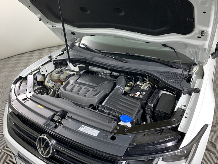 VOLKSWAGEN Tiguan 2, 2023 года, Робот, БЕЛЫЙ