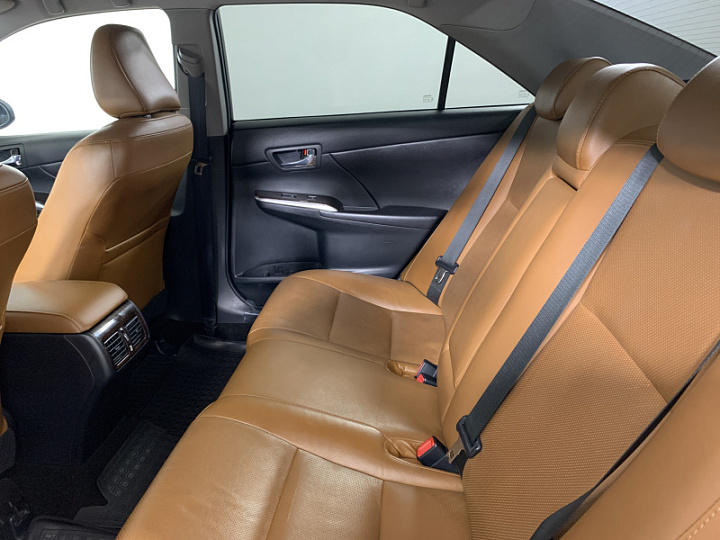TOYOTA Camry 2.5, 2017 года, Автоматическая, БЕЛЫЙ