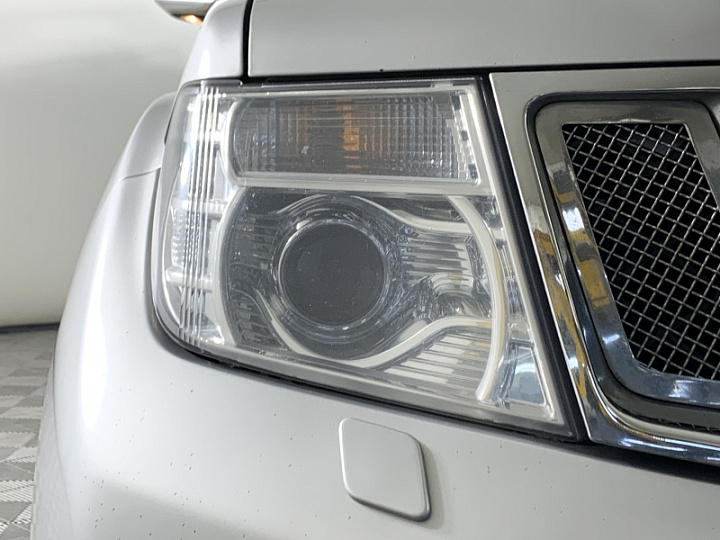 NISSAN Pathfinder 2.5, 2010 года, Автоматическая, Серебристый