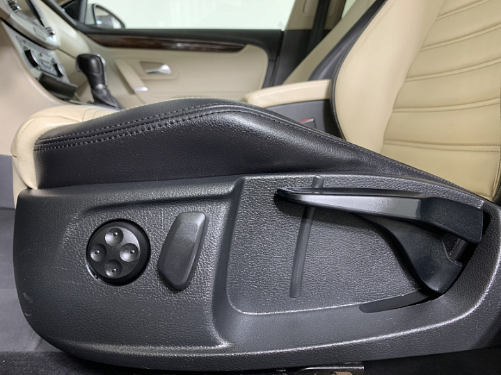 VOLKSWAGEN Passat CC 1.8, 2011 года, Робот, БЕЛЫЙ