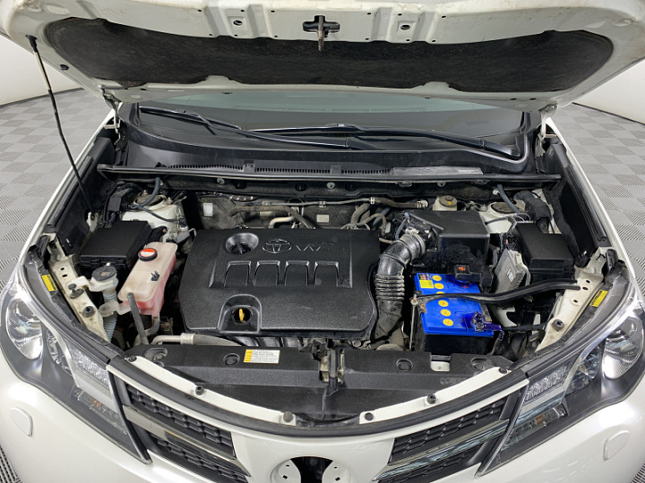 TOYOTA RAV4 2, 2015 года, Вариатор, БЕЛЫЙ
