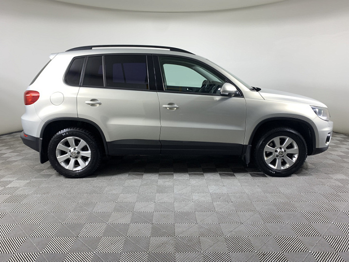 Volkswagen Tiguan 2, 2012 года, Автоматическая, Серебристый