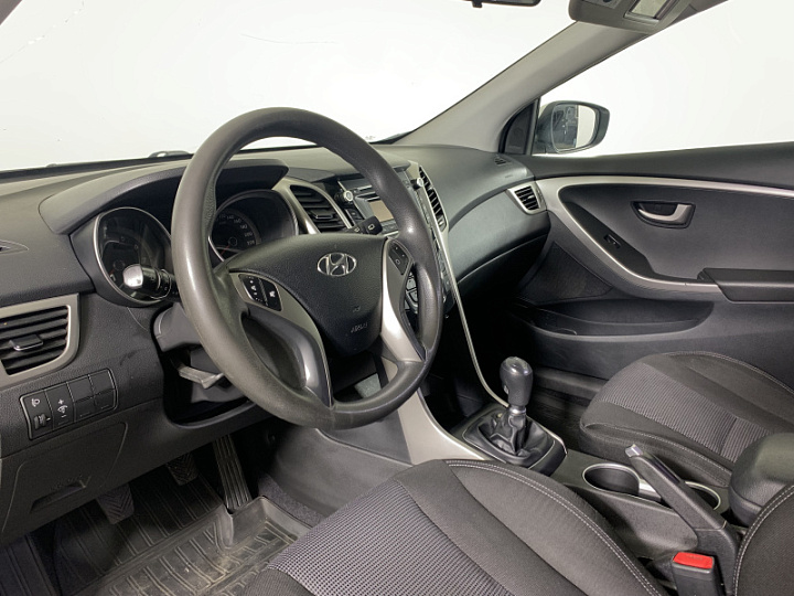 HYUNDAI i30 1.6, 2015 года, Механика, БЕЛЫЙ