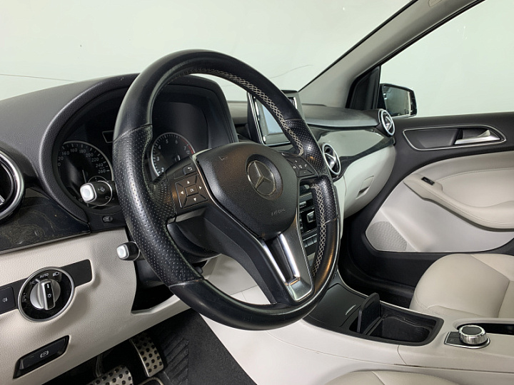 MERCEDES-BENZ B-Класс 1.6, 2012 года, Робот, КРАСНЫЙ